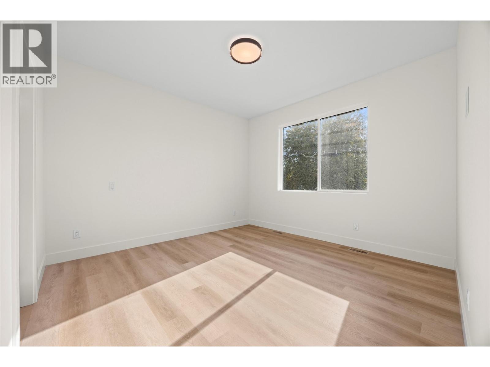 773 Kinnear Avenue Unit# 5, Kelowna
