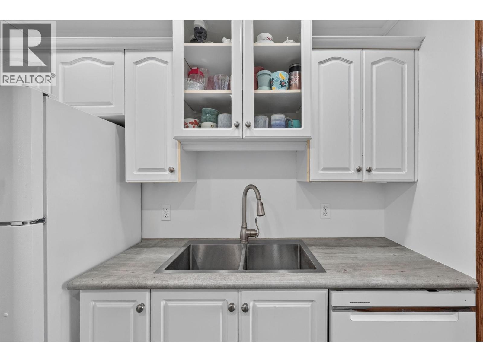 306 669 Houghton Road, Kelowna