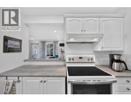 Kitchen - 669 Houghton Road Unit# 306, Kelowna, BC V1X7L3 Photo 8