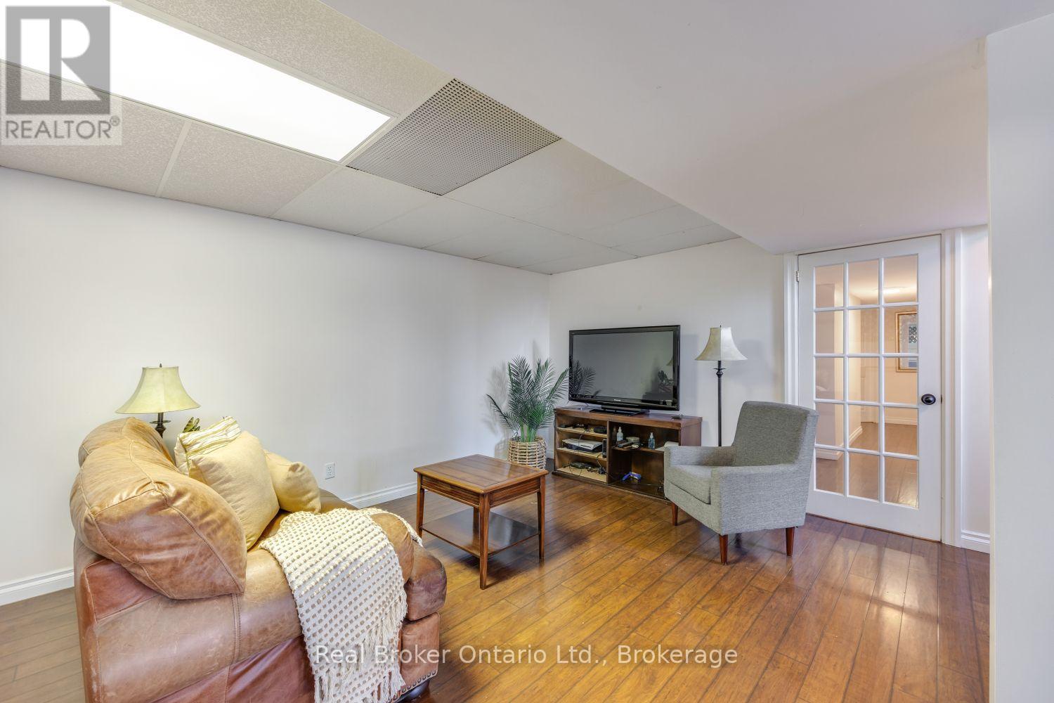 96 Potters Lane, Clarington, ON photo 18