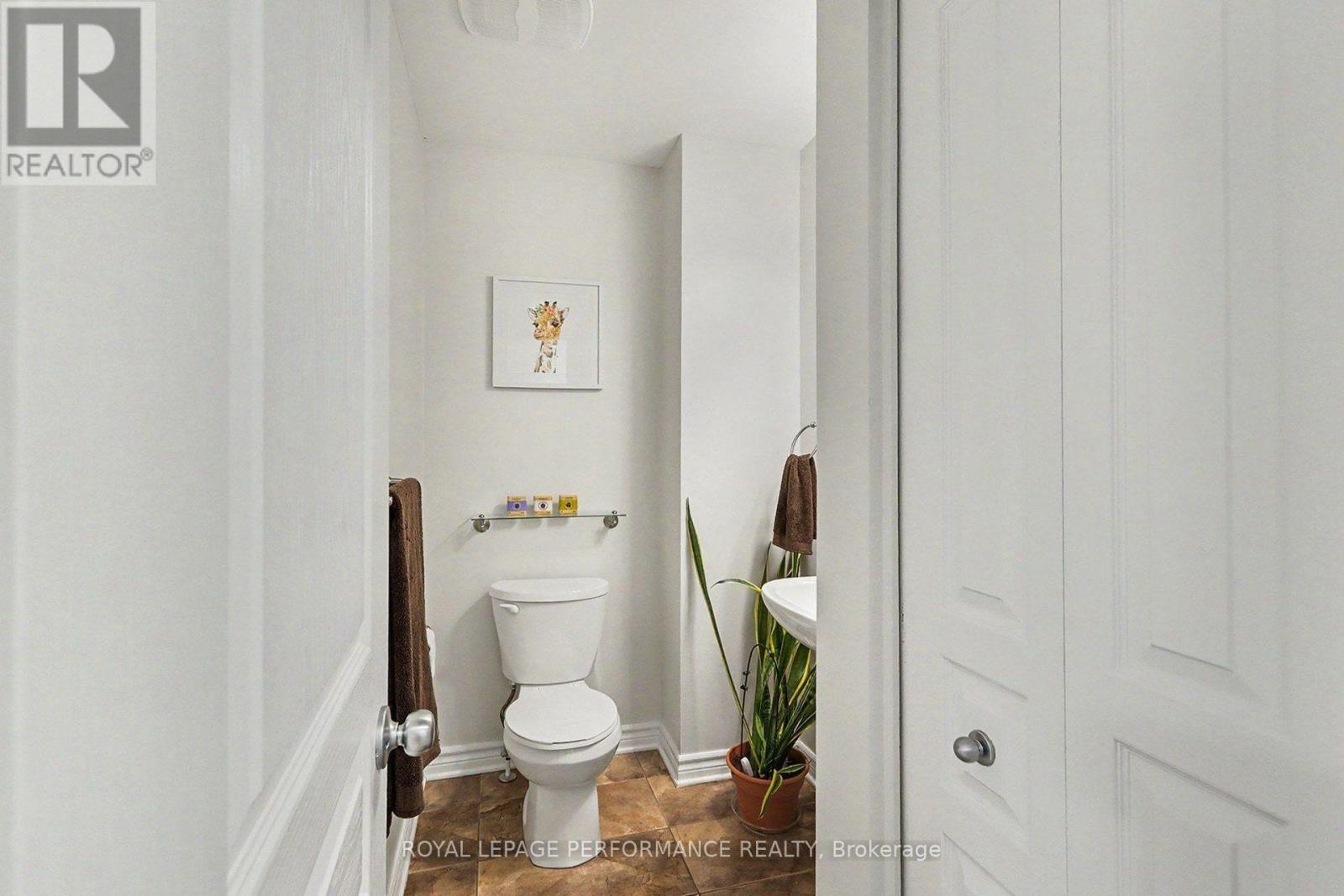 Main floor Powder room