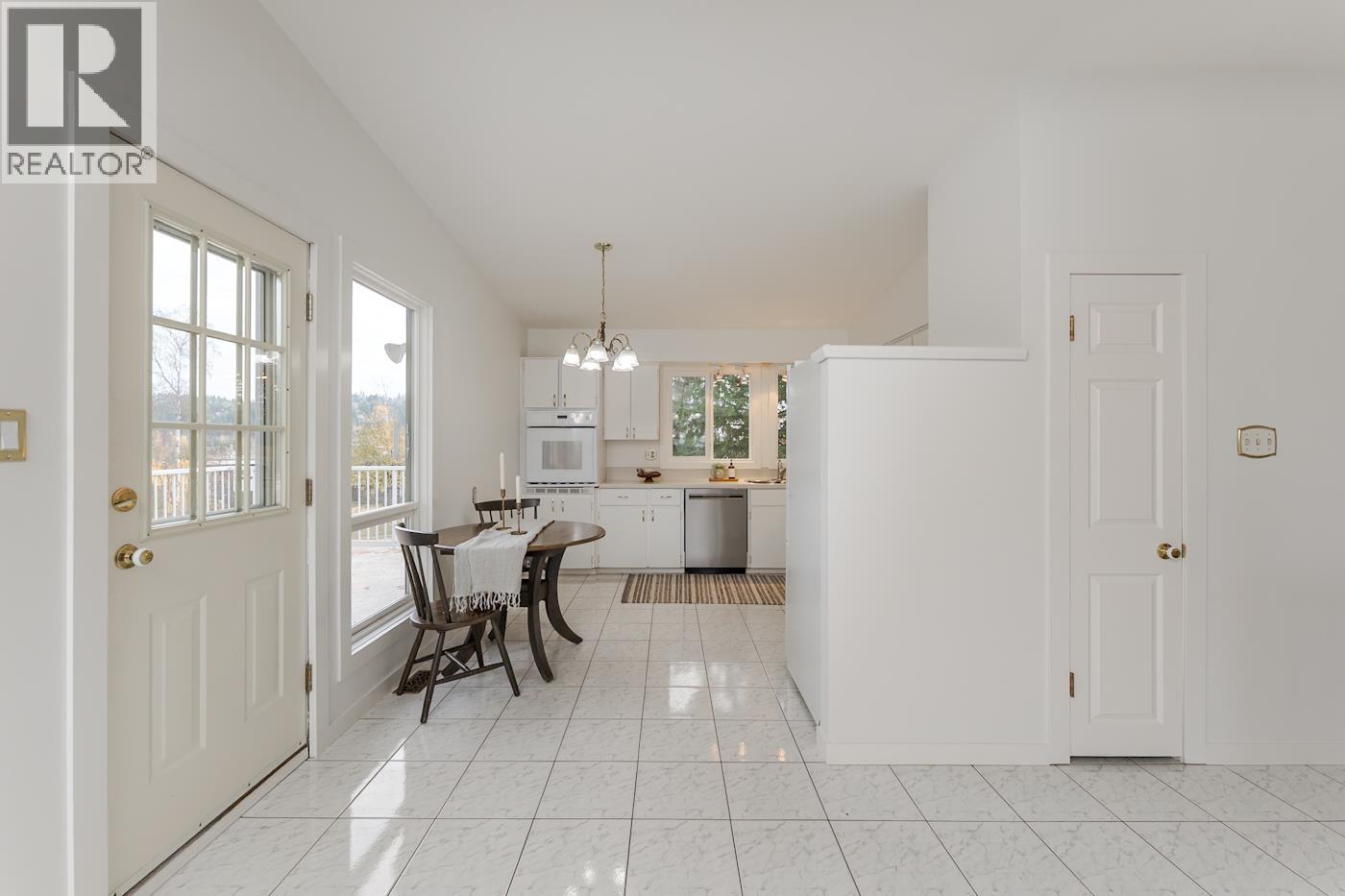 592 N QUINN STREET - 9