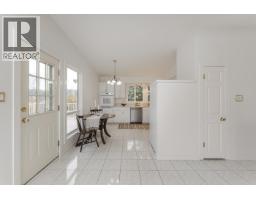 Photo 9 of 35, 592 N QUINN STREET · Prince George, BC