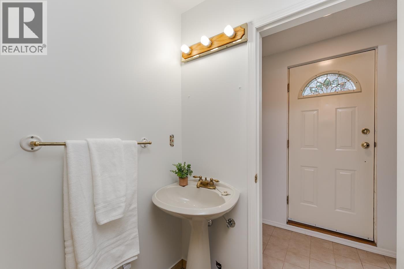 592 N QUINN STREET - 26