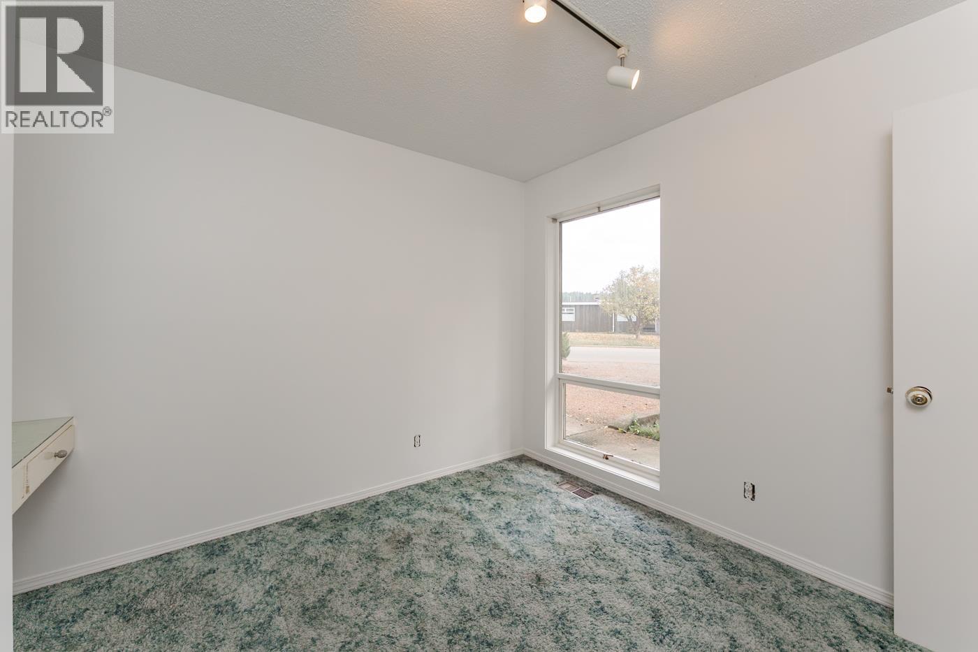 592 N QUINN STREET - 27