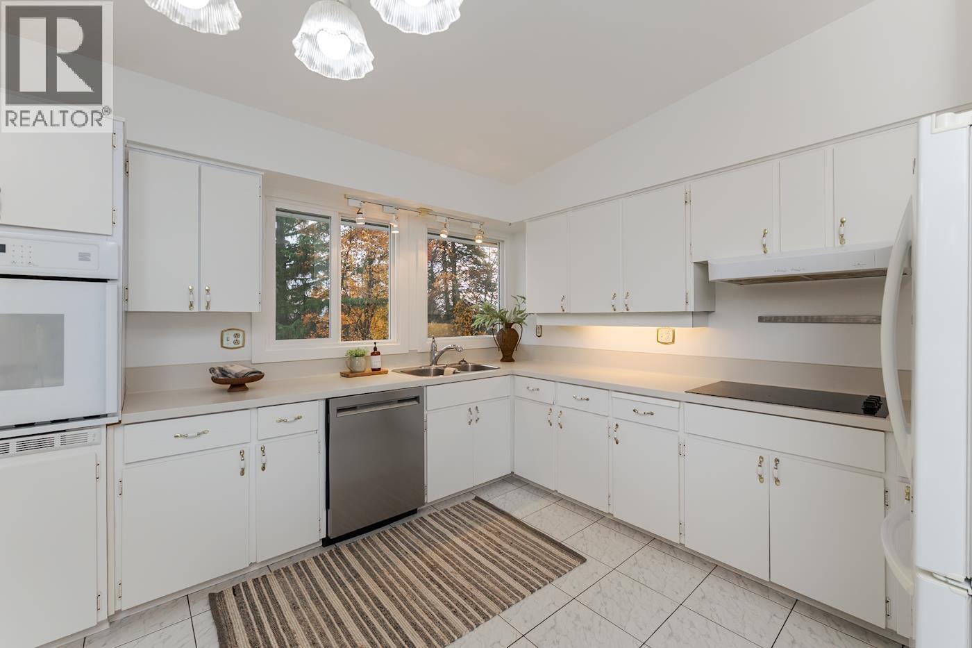 592 N QUINN STREET - 12