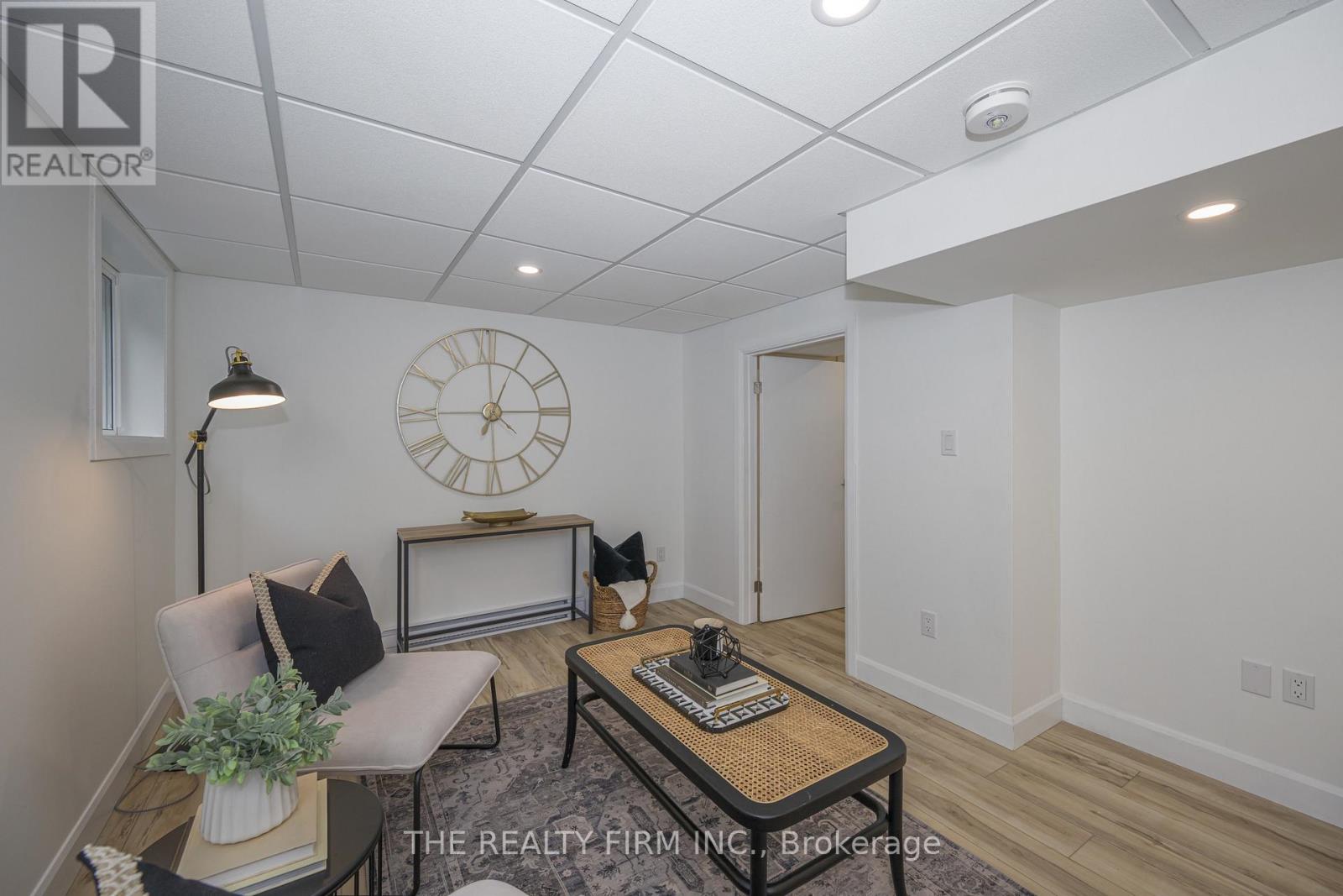 LOWER - 65 BYRON AVENUE E, London South (South F) — photo 10