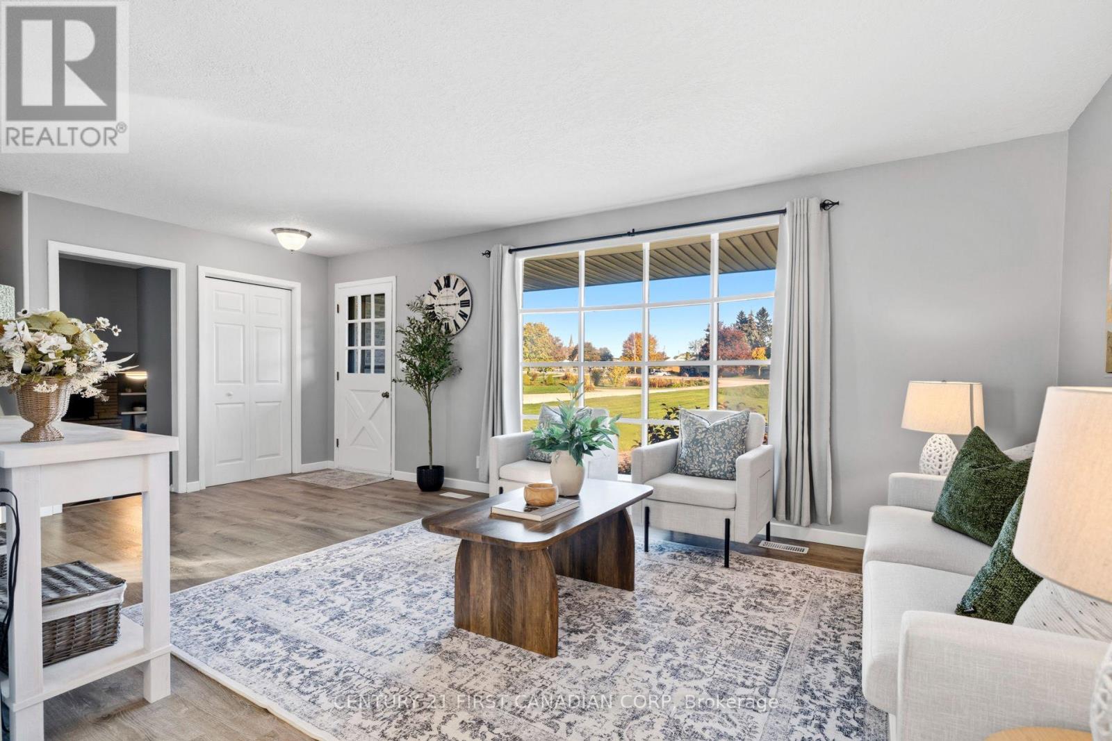 32831 RICHMOND STREET, Lucan Biddulph (Elginfield) — photo 4