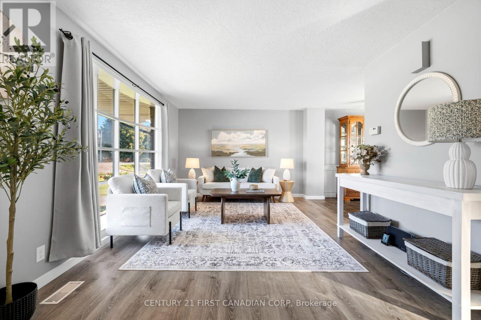 32831 RICHMOND STREET, Lucan Biddulph (Elginfield) — photo 5