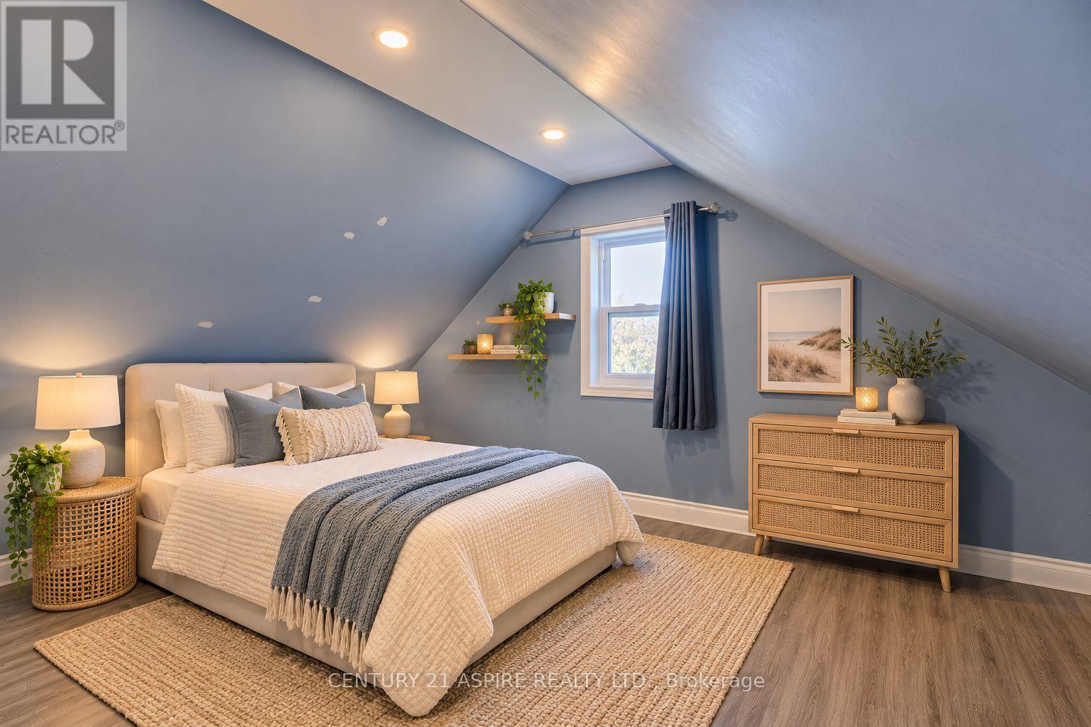 295 JULIEN STREET - 21