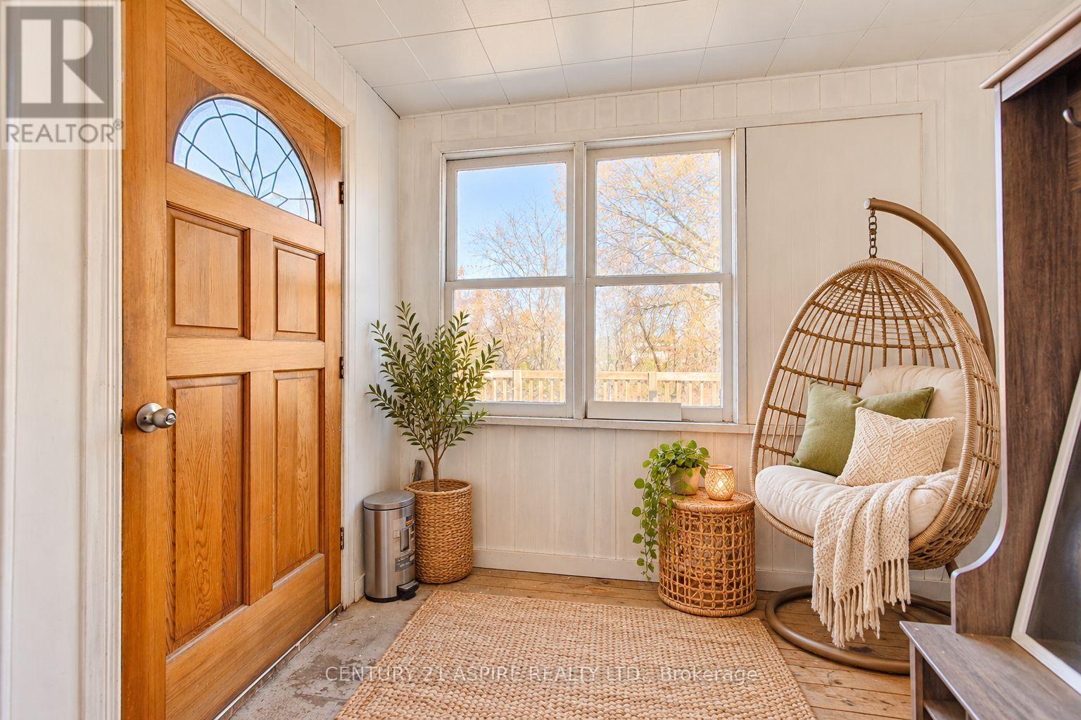 295 JULIEN STREET - 27