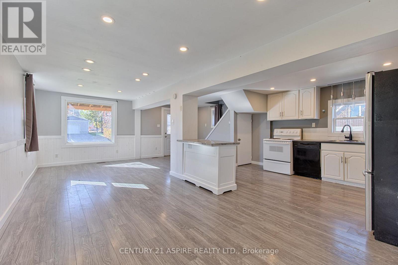 295 JULIEN STREET - 8
