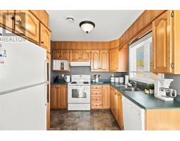 39 Edgecombe Drive thumbnail 8
