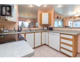 Bedroom - 7453 Veyaness Rd, Central Saanich, BC V8M1V9 Photo 13