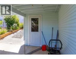 7453 Veyaness Rd, Central Saanich, BC V8M1V9 Photo 39