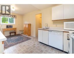 7453 Veyaness Rd, Central Saanich, BC V8M1V9 Photo 31
