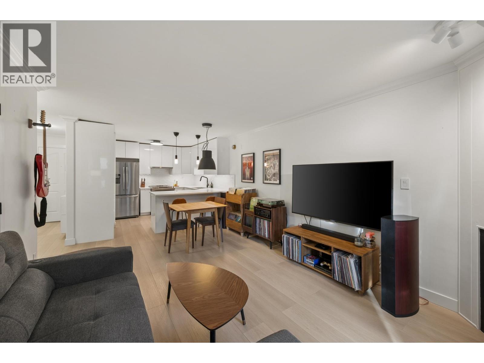 Photo of 113 74 MINER STREET 12