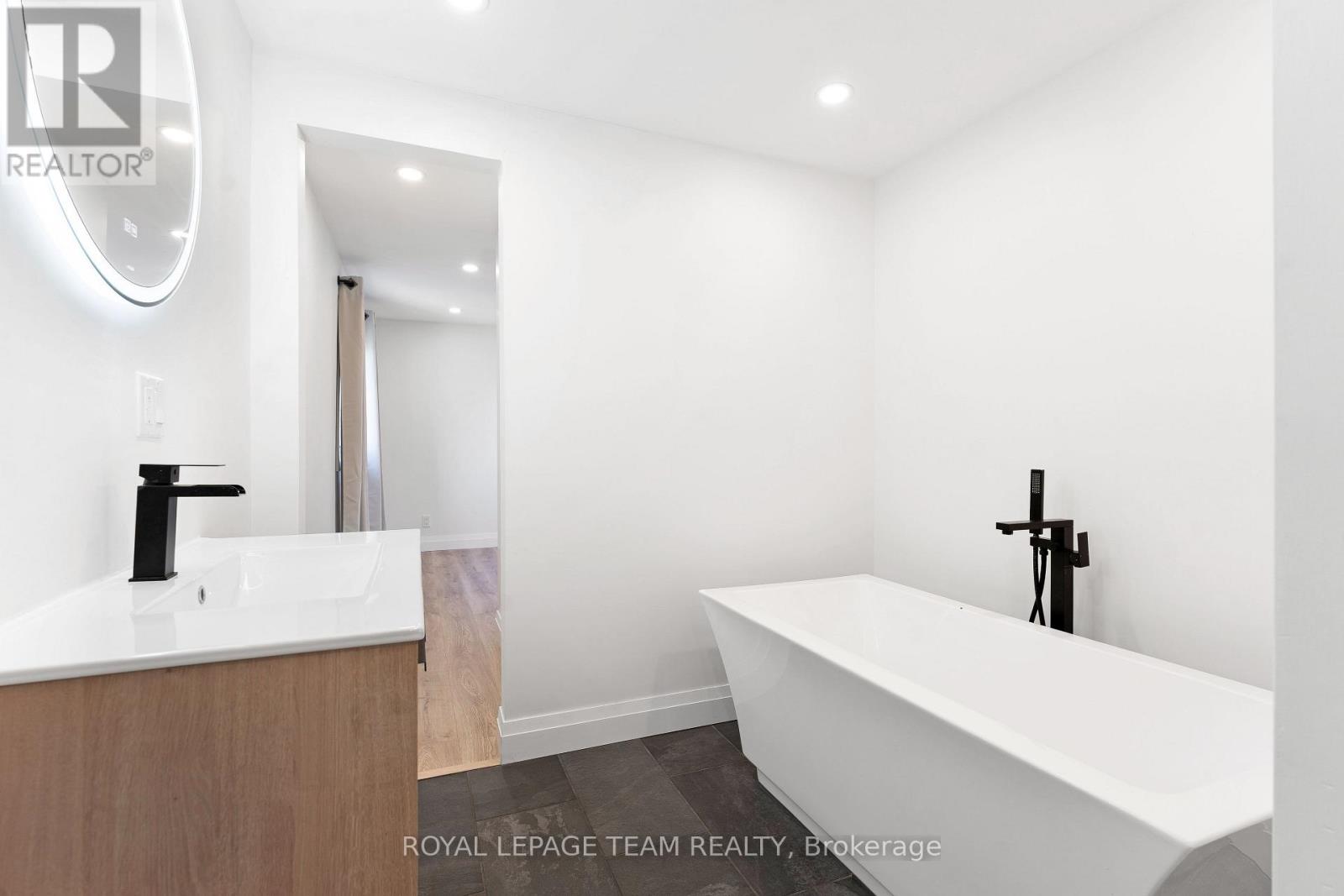 603 CROZIER ROAD - 33