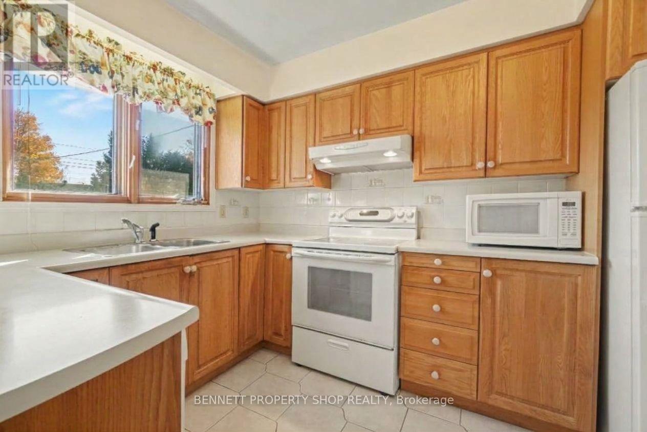 18 KINGSBURY AVENUE, Ottawa — photo 7