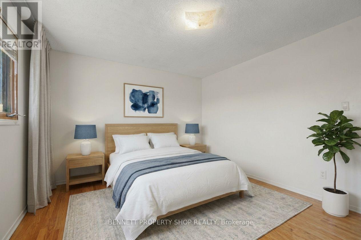 18 KINGSBURY AVENUE, Ottawa — photo 9