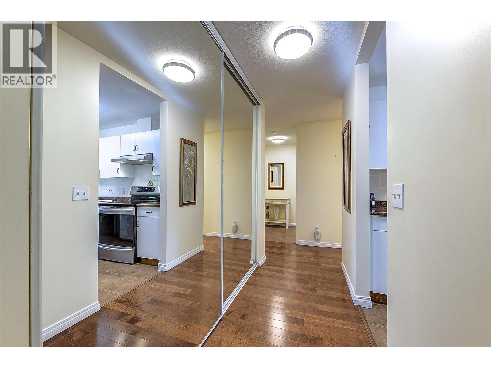 #311 709 Houghton Road - 21