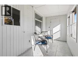 4pc Bathroom - 25 Clark Street West, Leamington, ON N8H1E6 Photo 17