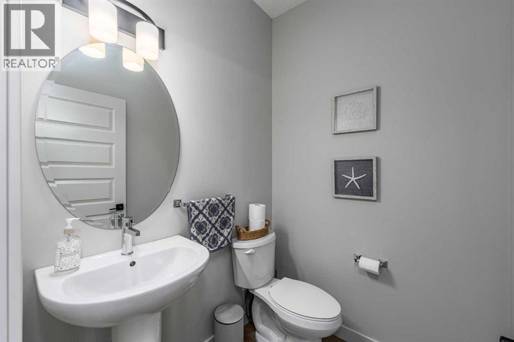 228 River Heights Drive, Cochrane — photo 13