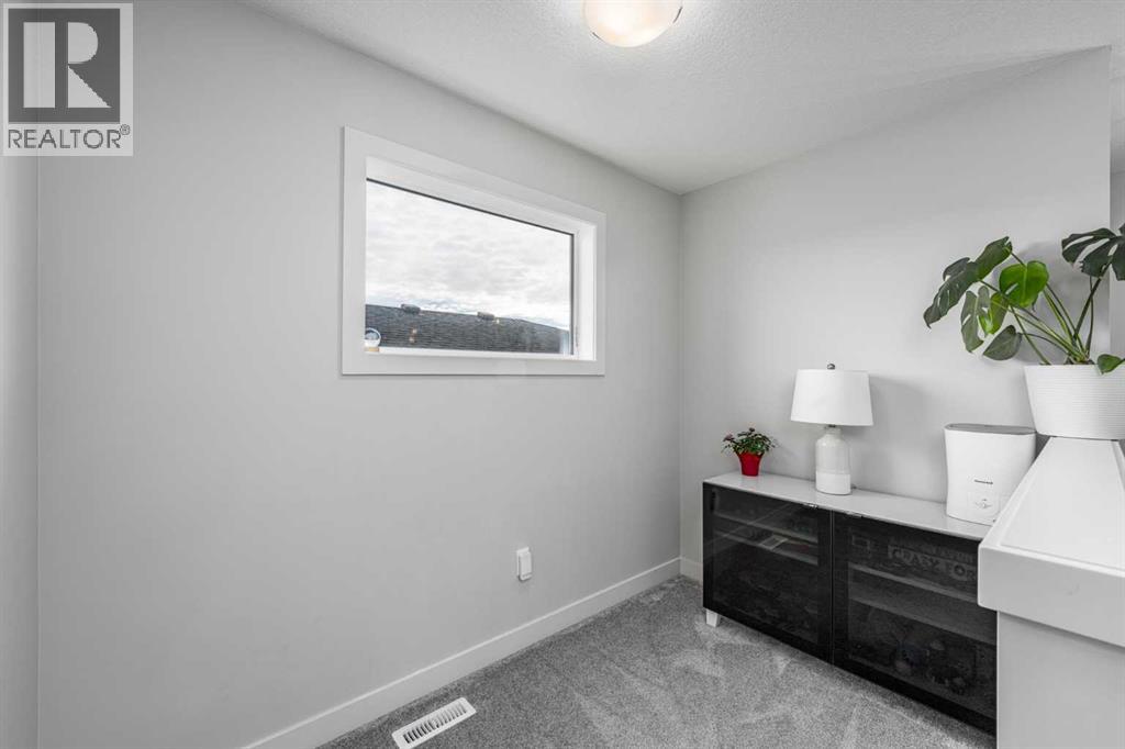 228 River Heights Drive, Cochrane — photo 18