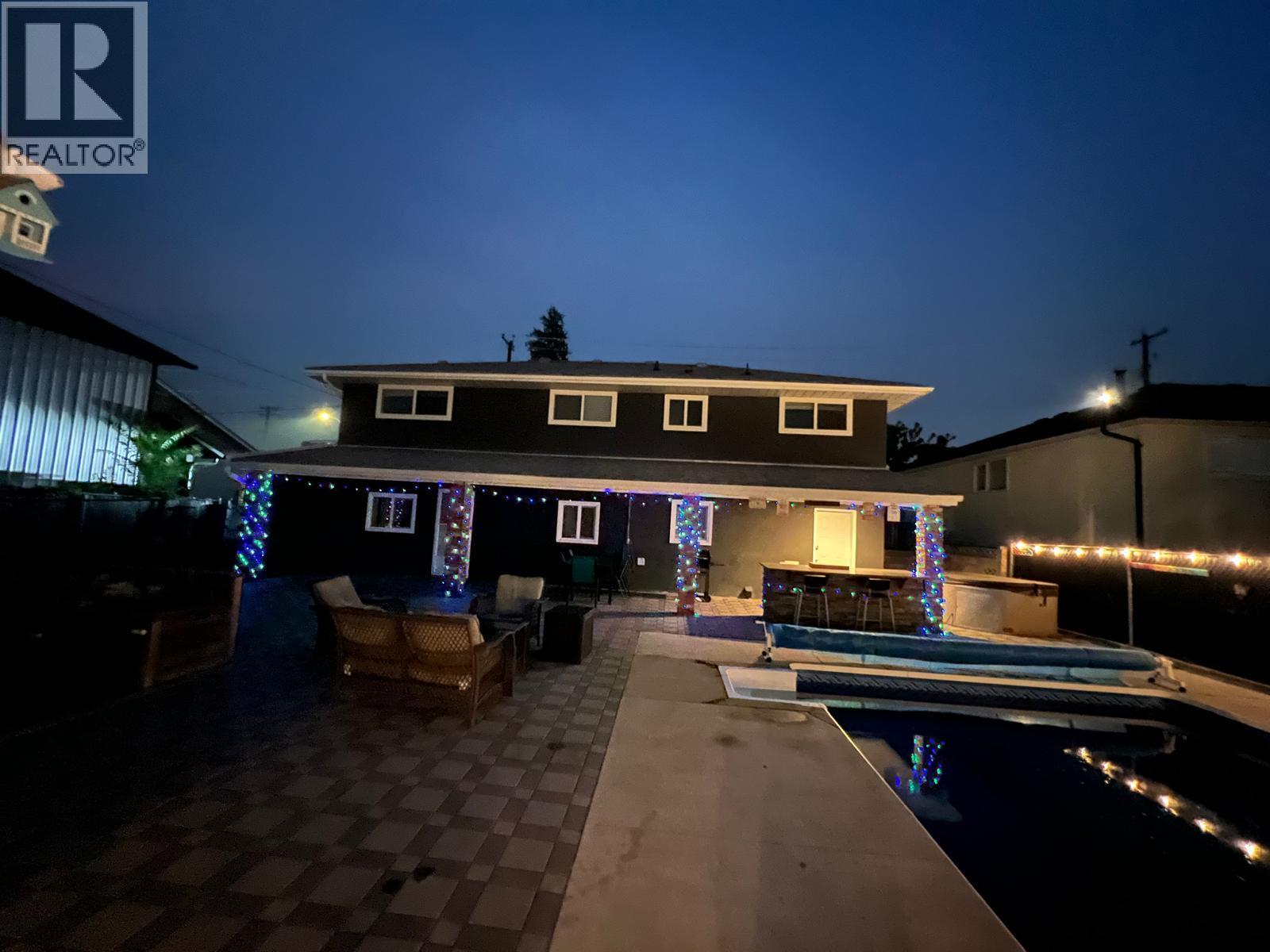 1151 Selkirk Avenue N - 32