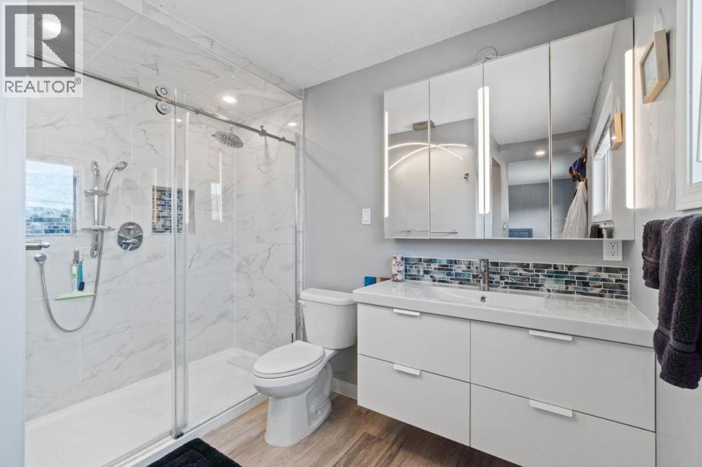 1151 Selkirk Avenue N - 4