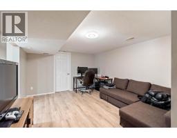 Living room - 1151 Selkirk Avenue N, Kamloops, BC V2B1V5 Photo 10