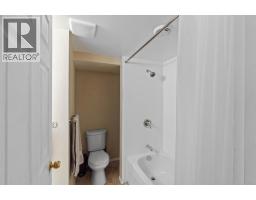 2pc Bathroom - 1151 Selkirk Avenue N, Kamloops, BC V2B1V5 Photo 13