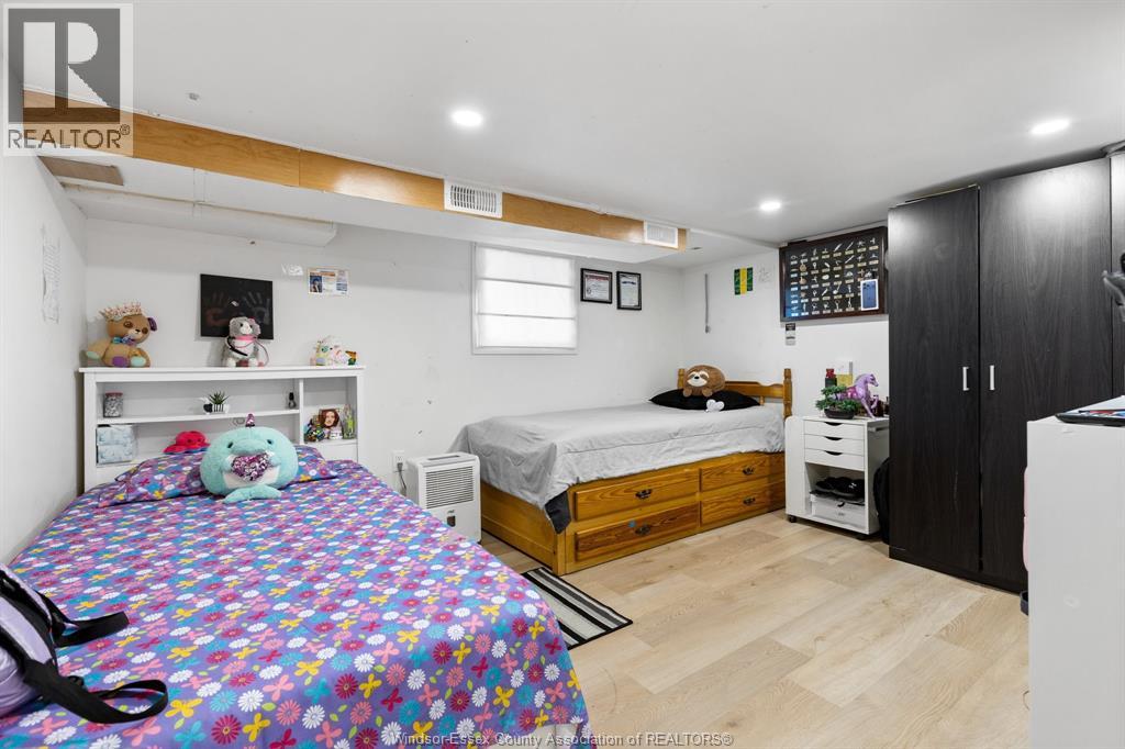 25 CLARK STREET West, Leamington — photo 9