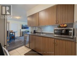 1101 - 8 Trent Avenue, Toronto, ON M4C0A6 Photo 16