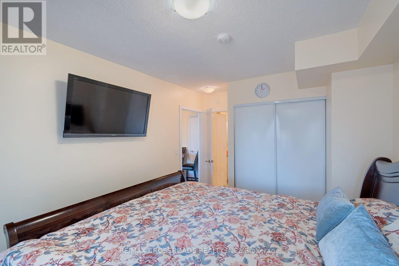 1101- 8 Trent Avenue, Toronto, ON photo 22