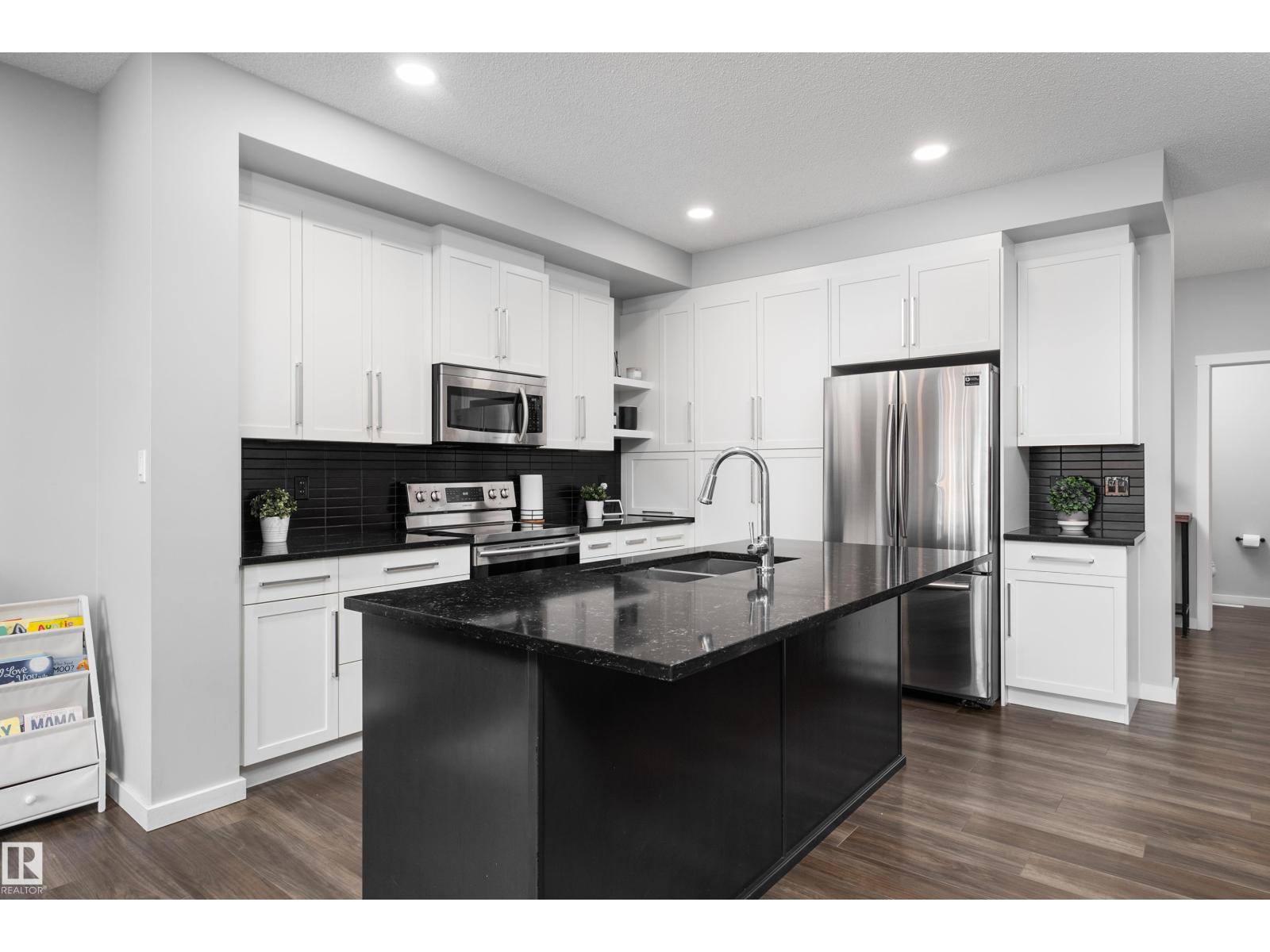 310 41 ST SW, Edmonton — photo 4