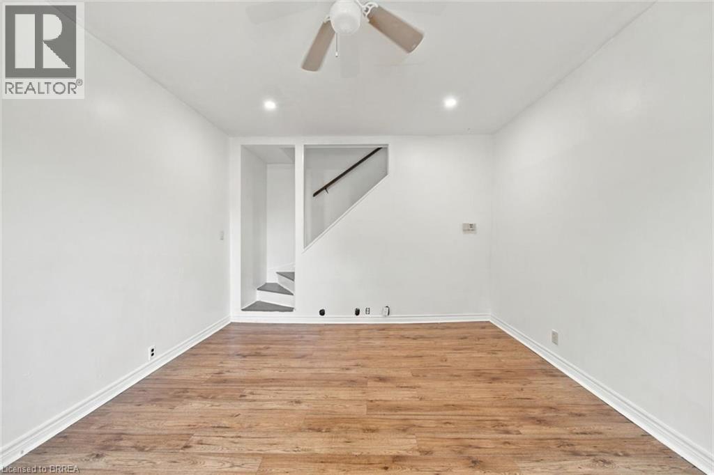 251 RAWDON Street - 15