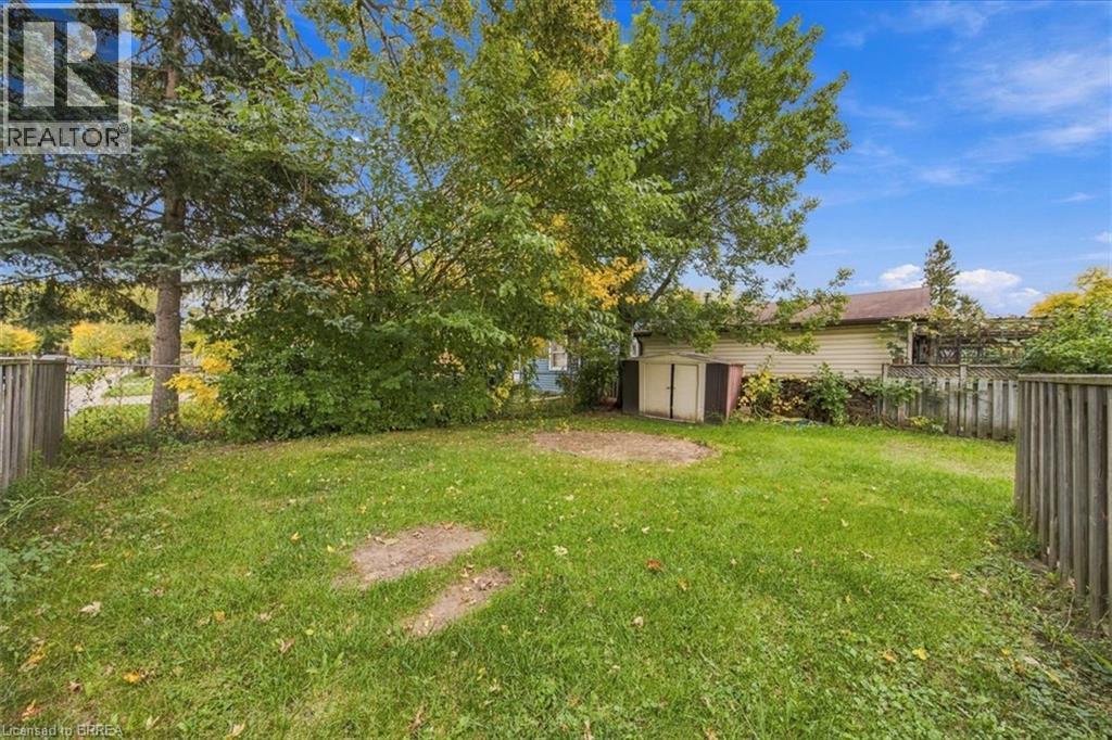 251 RAWDON Street - 38