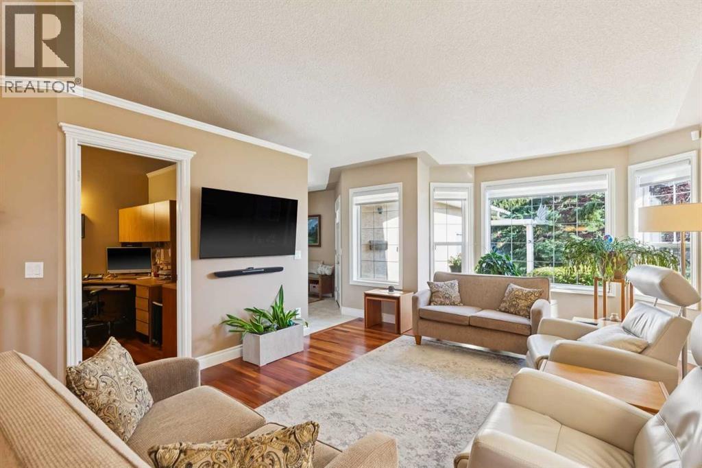 121 Sierra Morena Green SW, Calgary — photo 9