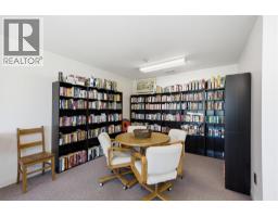 945 Lawrence Avenue Unit# 207, Kelowna, BC V1Y2B3 Photo 27