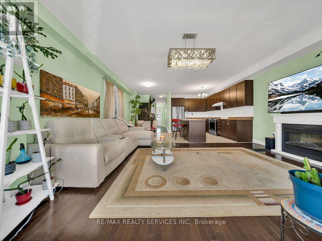 28 Zanetta Crescent, Brampton, ON photo 11