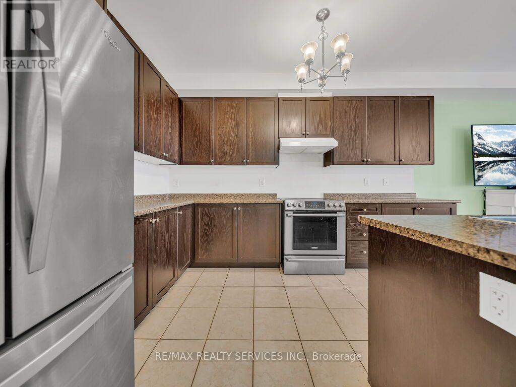 28 Zanetta Crescent, Brampton, ON photo 15