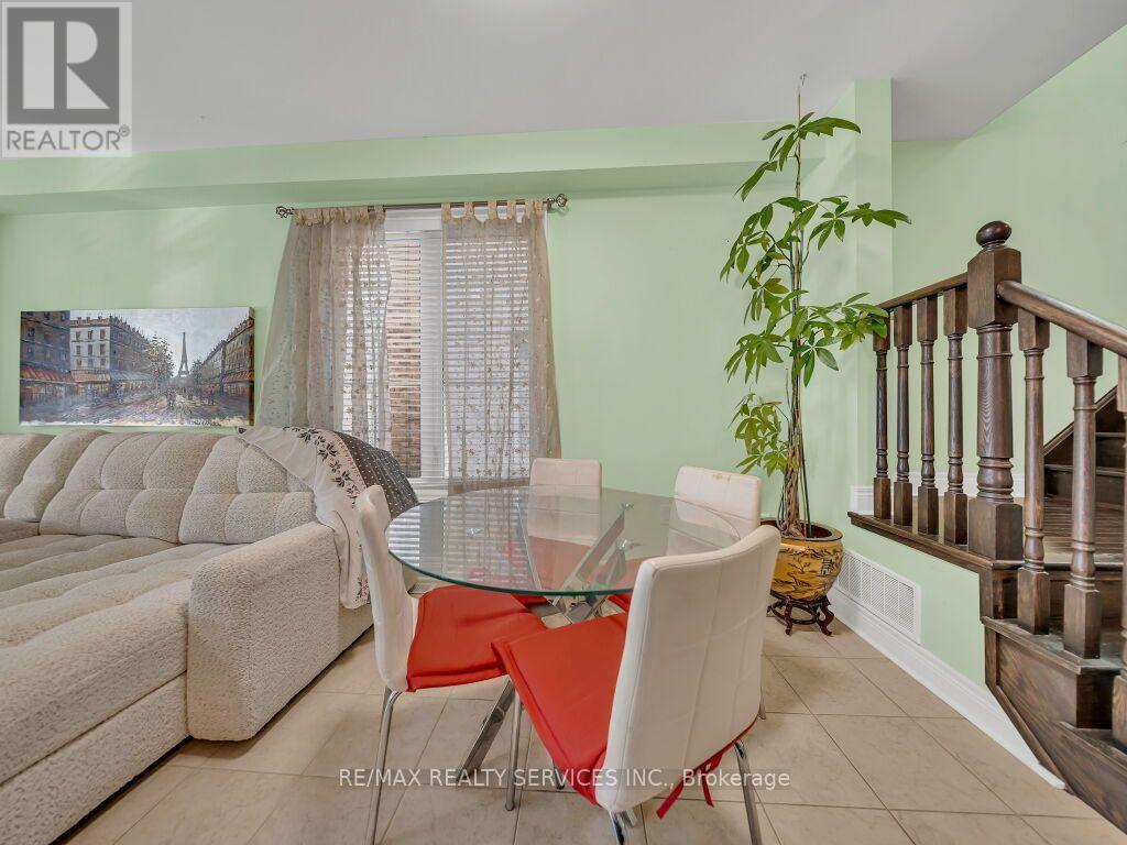 28 Zanetta Crescent, Brampton, ON photo 18