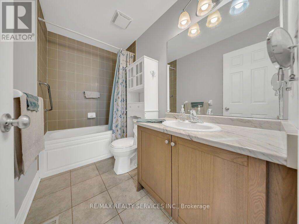 28 Zanetta Crescent, Brampton, ON photo 34