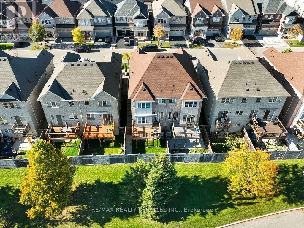28 Zanetta Crescent, Brampton, ON photo 6