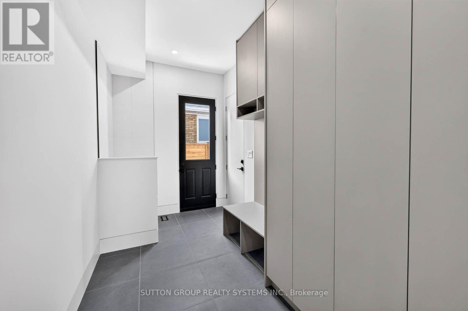 2052 Redan Drive, Mississauga, ON photo 14