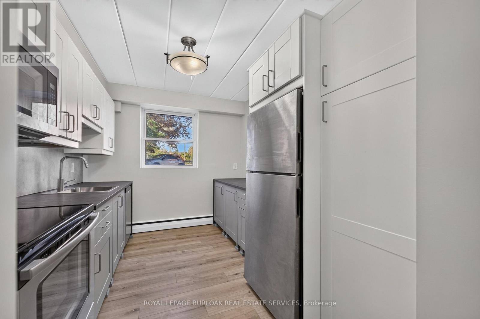 1- 2420 New Street, Burlington, ON photo 14