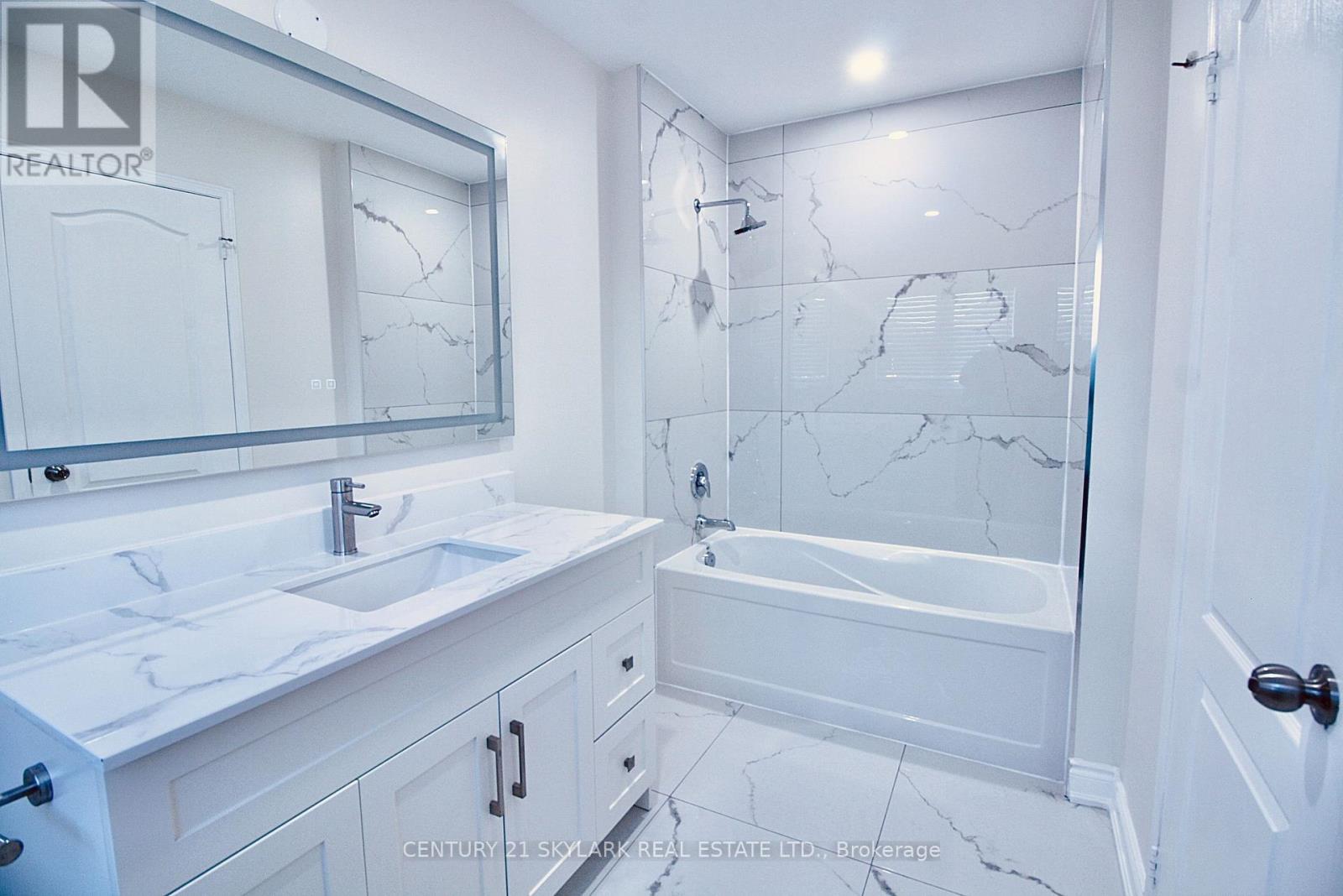 61 Lightcatcher Circle, Brampton, ON photo 18