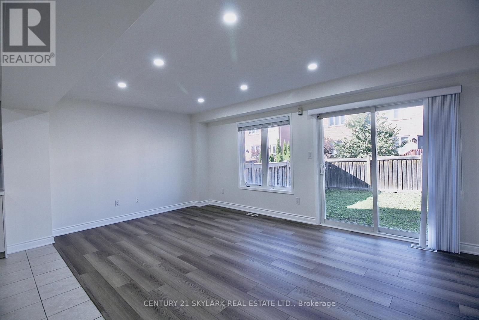 61 Lightcatcher Circle, Brampton, ON photo 8