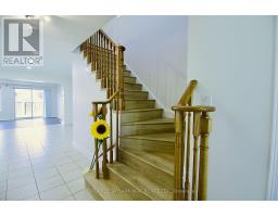 61 Lightcatcher Circle, Brampton, ON L6P3P5 Photo 11